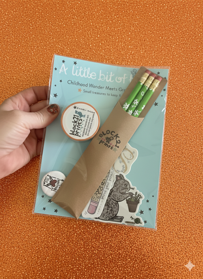 Creative Soul Little Bits of Happy Bundle – Art Lover Stationery Kit